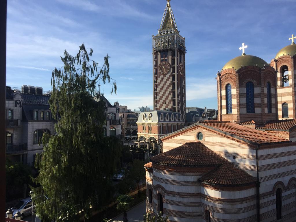 Apartment On Zviad Gamsakhurdia 21 巴统 外观 照片